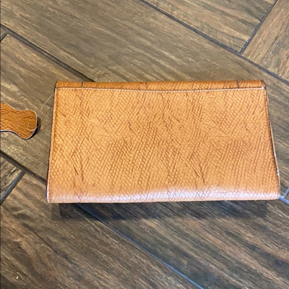 STUDDED CLUTCH - Picture 2 of 5